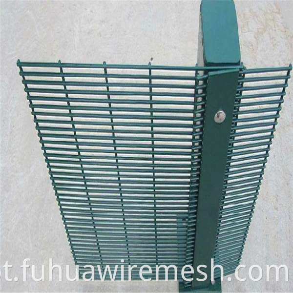 High Quality And Hot Sale 358 Security Fence High Security Welded 358 Mesh3